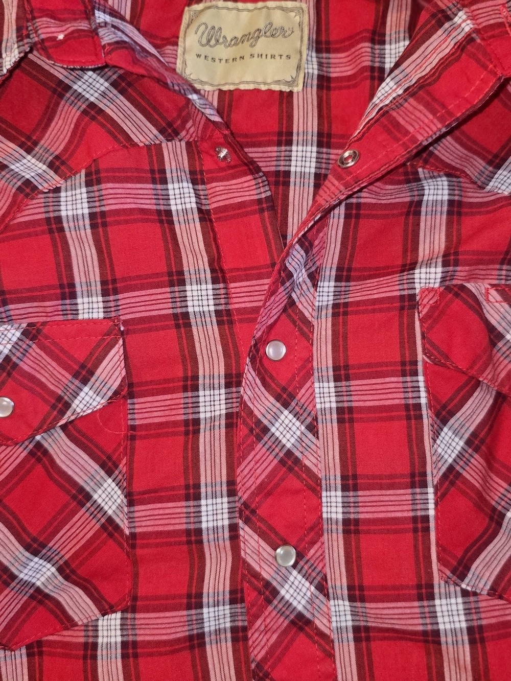 Wrangler Red and Black Plaid Button-Down Western Shirt